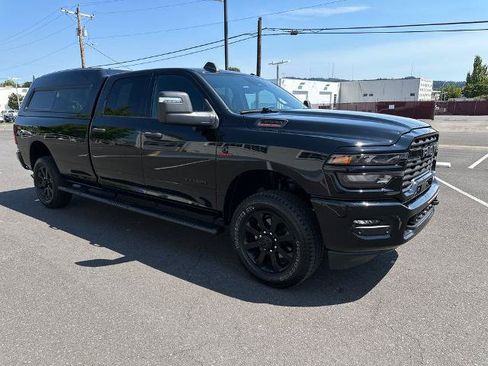 Used 2025 RAM 3500 Big Horn AWD/4WD image 9