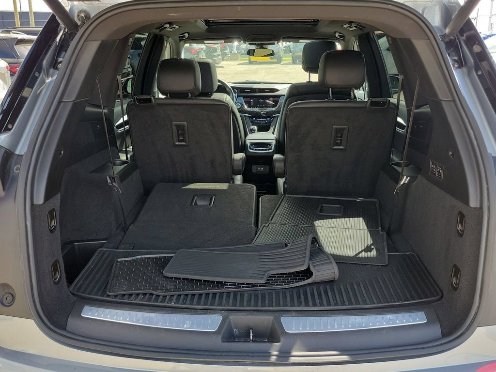 Used 2024 Cadillac XT6 Premium Luxury AWD/4WD image 9