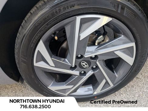Certified 2025 Hyundai Elantra Sport image 40