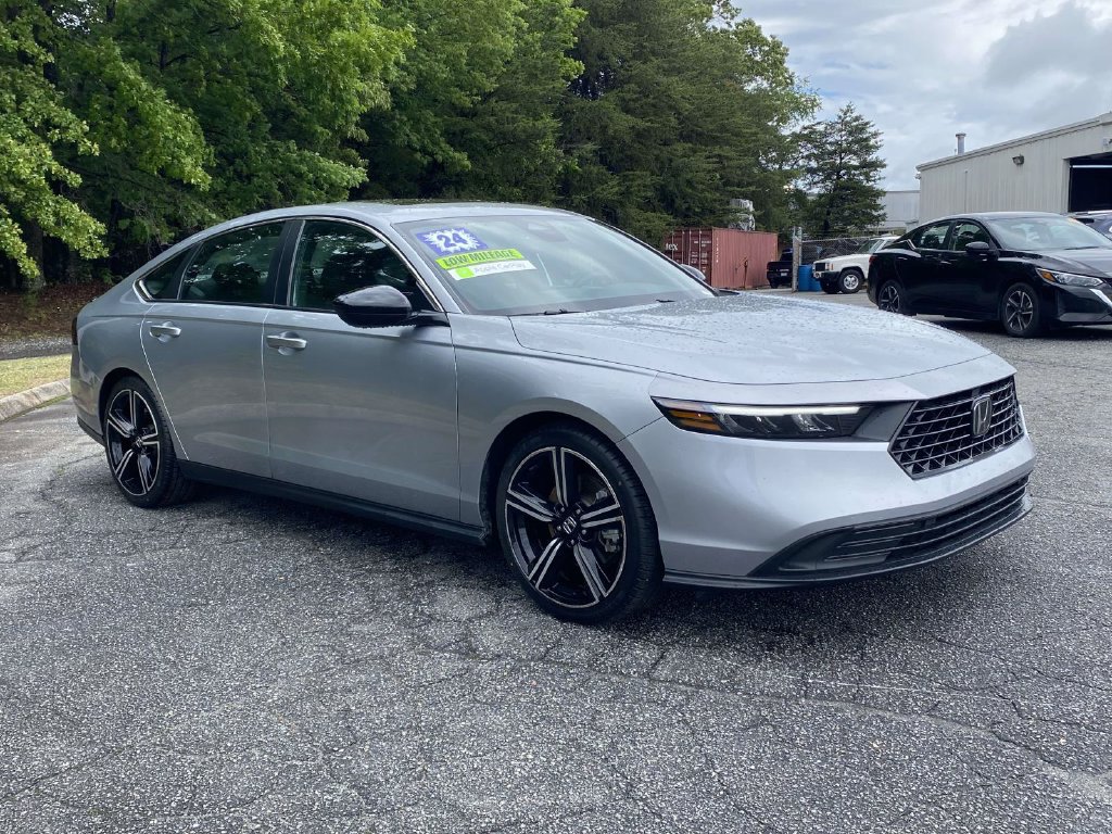 Used 2024 Honda Accord Sport image 6