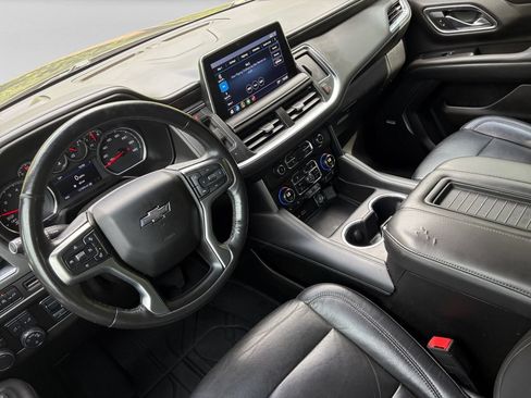 Used 2021 Chevrolet Tahoe Z71 w/ Z71 Signature Package AWD/4WD image 14