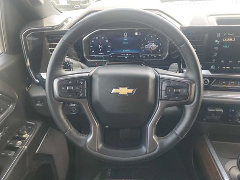 Used 2023 Chevrolet Silverado 1500 High Country w/ High Country Premium Package AWD/4WD image 16