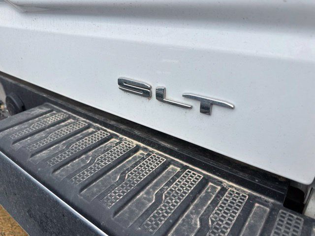 Used 2026 GMC Sierra 1500 SLT AWD/4WD image 13