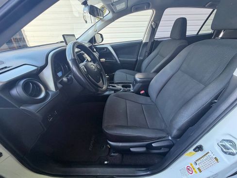 Used 2016 Toyota RAV4 LE FWD image 31