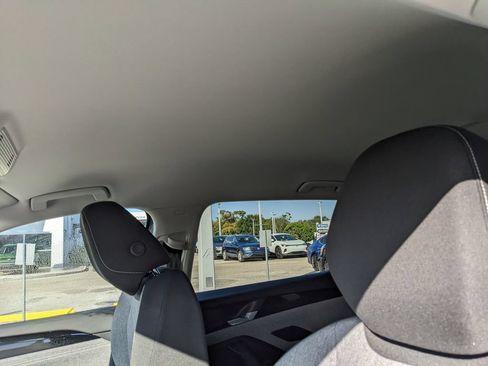 Certified 2026 Volkswagen Tiguan S FWD image 20