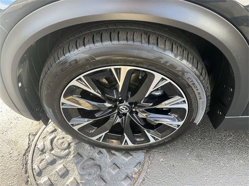 Certified 2024 MAZDA CX-90 Plug-In Hybrid w/ Premium Pkg image 10