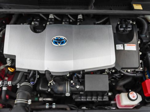 Used 2017 Toyota Prius Two image 25