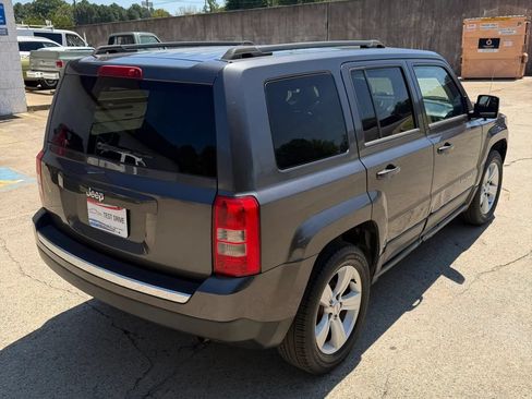 Used 2014 Jeep Patriot Sport w/ Power Value Group FWD image 6
