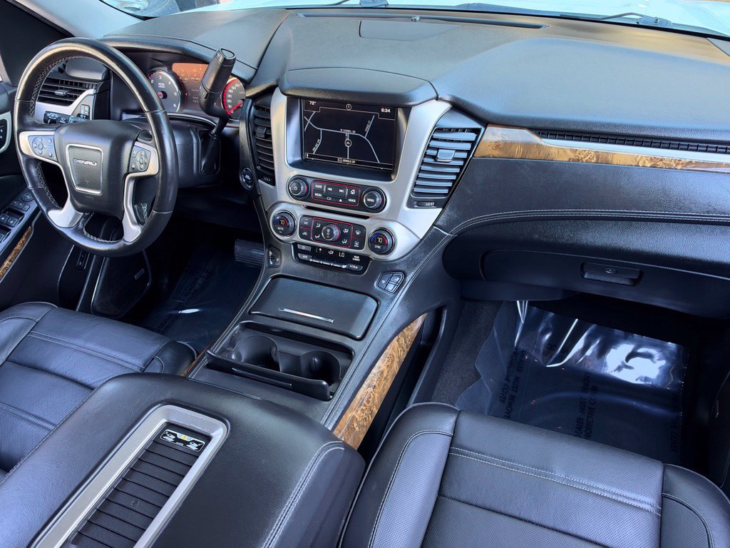Used 2016 GMC Yukon Denali AWD/4WD image 30