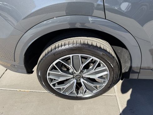 Used 2025 Audi Q5 Premium Plus w/ Premium Plus image 15