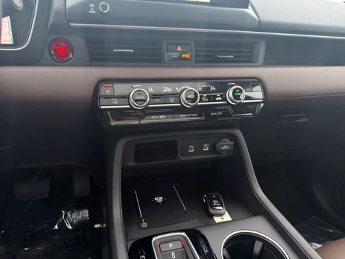 Used 2026 Honda Pilot Touring image 16