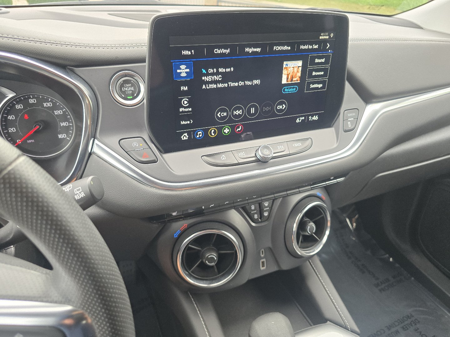 Used 2025 Chevrolet Blazer LT FWD image 33