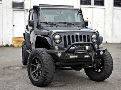 Used 2016 Jeep Wrangler Unlimited Rubicon w/ Connectivity Group