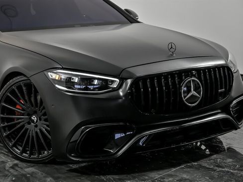 Used 2021 Mercedes-Benz S 580 S 580 4MATIC image 2