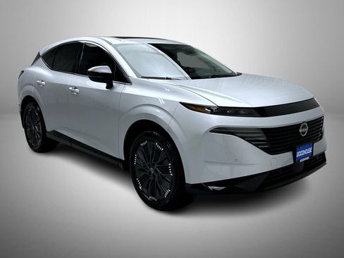 Used 2025 Nissan Murano Platinum w/ Cargo Package image 3