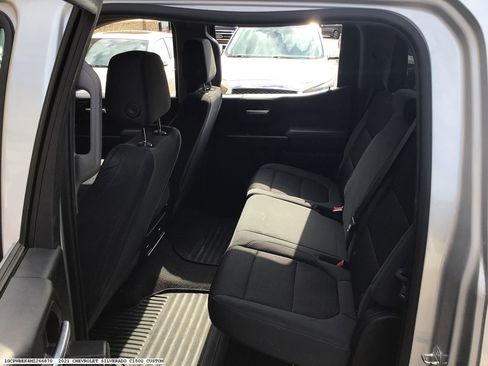 Used 2021 Chevrolet Silverado 1500 Custom w/ Safety Confidence Package image 13
