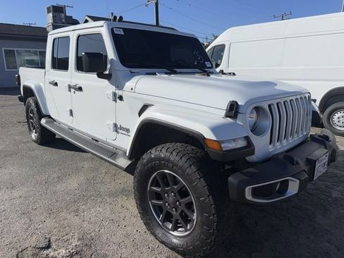 Used 2022 Jeep Gladiator Overland w/ Popular Equipment Package image 3