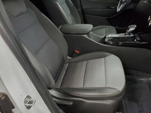 Used 2024 Chevrolet Trax LT w/ Driver Confidence Package image 20