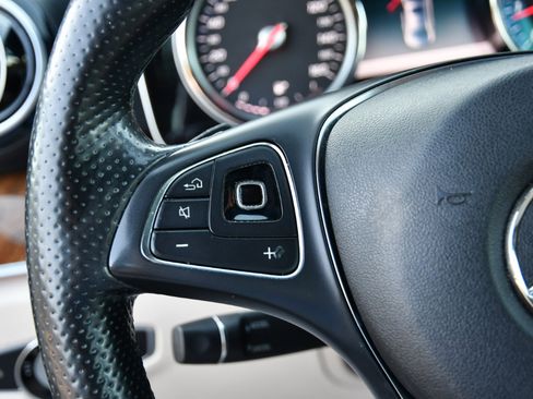 Used 2017 Mercedes-Benz E 300 image 10