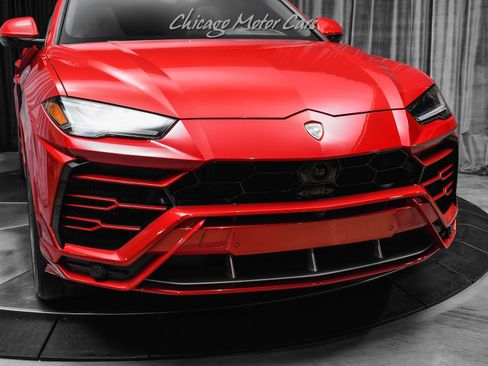 Used 2021 Lamborghini Urus AWD/4WD image 48