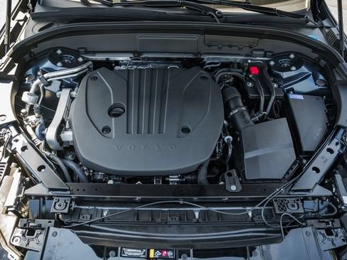 New 2027 Volvo XC60 B5 Plus AWD/4WD image 20