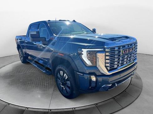 New 2026 GMC Sierra 2500 Denali w/ Technology Package image 7