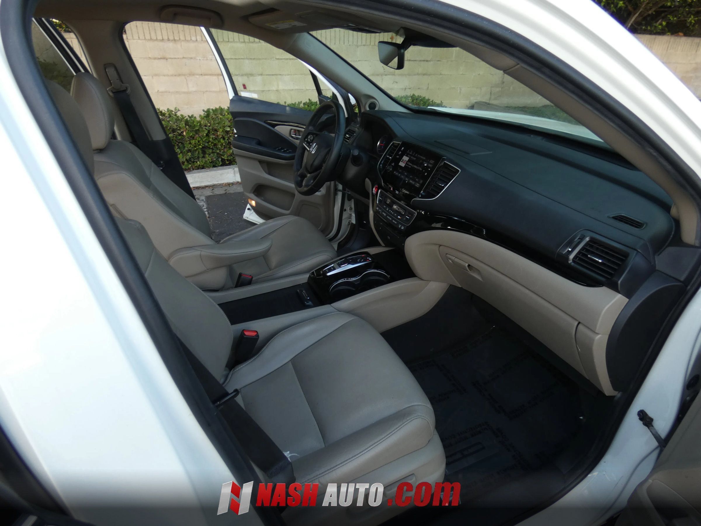 Used 2019 Honda Pilot Touring image 27