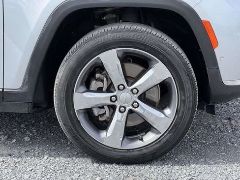 Used 2021 Jeep Grand Cherokee L Limited w/ Luxury Tech Group II image 26