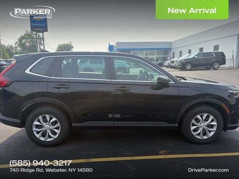 Used 2024 Honda CR-V LX image 1