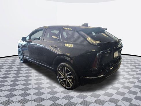 Certified 2025 Cadillac Optiq Sport 2 w/ LPO, Floor Liner Package image 5