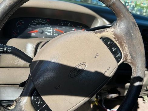 Used 2002 Ford F250 Lariat image 21