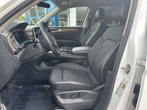 Used 2024 Volkswagen Atlas SE FWD image 30