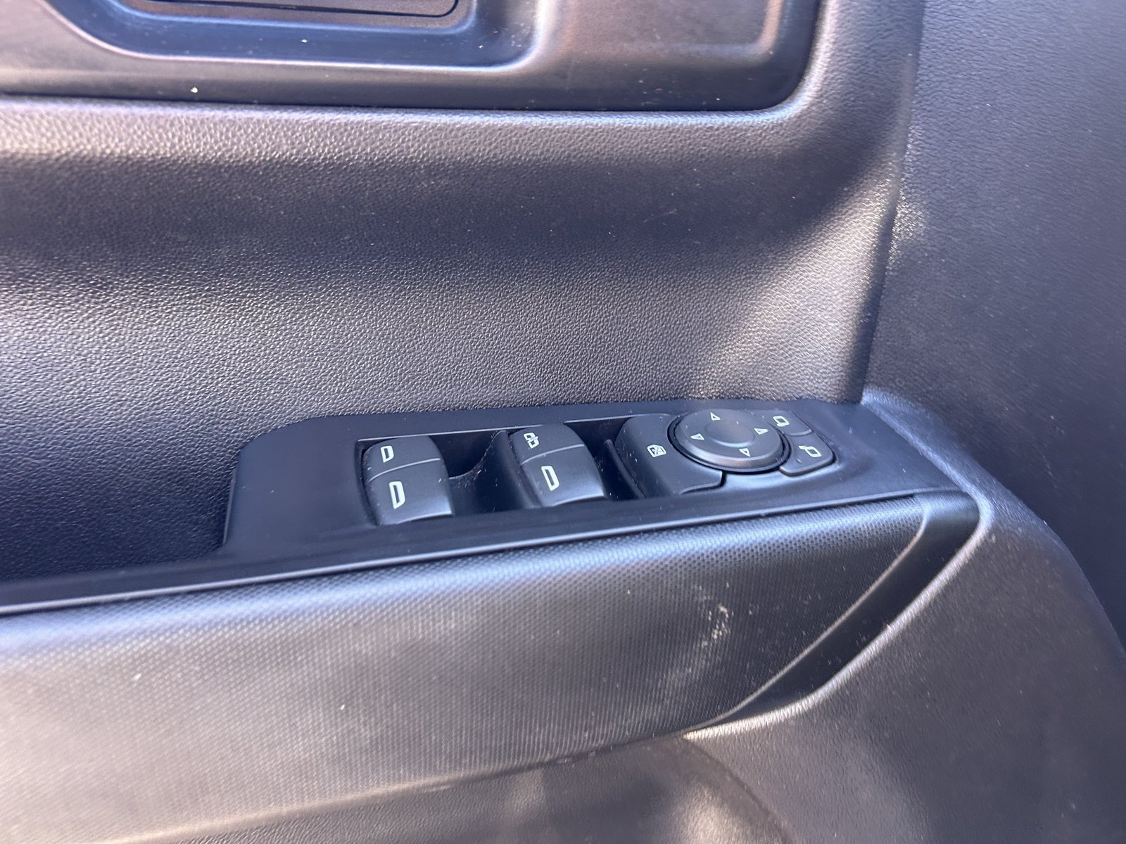 Used 2021 Chevrolet Silverado 1500 Custom RWD image 15