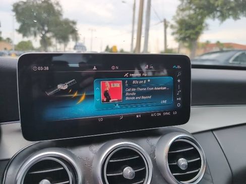 Used 2019 Mercedes-Benz C 300 Sedan image 14
