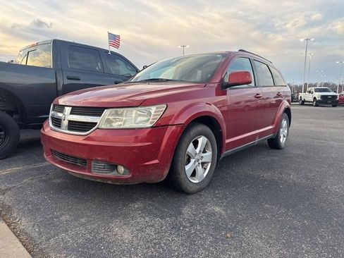 Used 2010 Dodge Journey SXT w/ Flexible Seating Group image 1