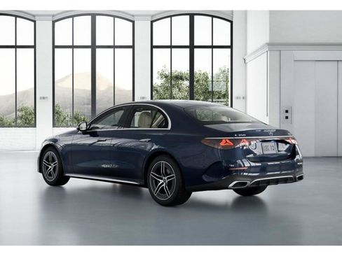 New 2026 Mercedes-Benz E 350 4MATIC Sedan image 29