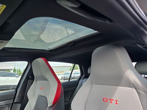 New 2025 Volkswagen GTI SE image 25
