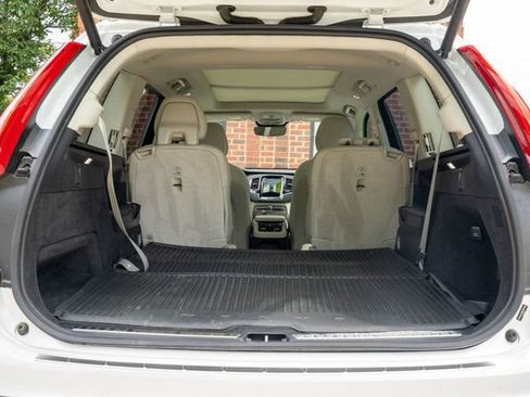 Used 2025 Volvo XC90 T8 Plus w/ Protection Package Premier AWD/4WD image 49