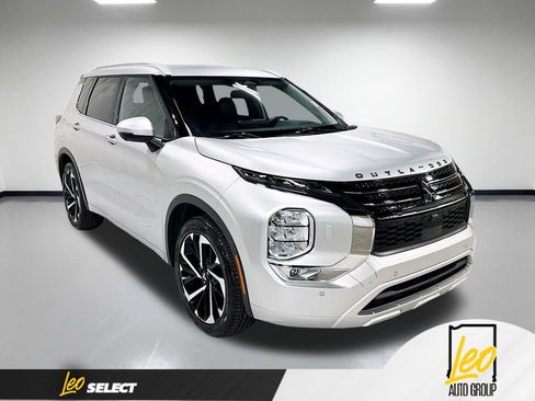 Used 2022 Mitsubishi Outlander SEL AWD/4WD image 5