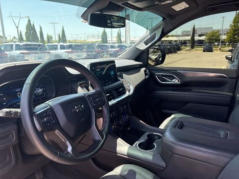 Used 2023 Chevrolet Tahoe RST w/ RST Performance Edition AWD/4WD image 4