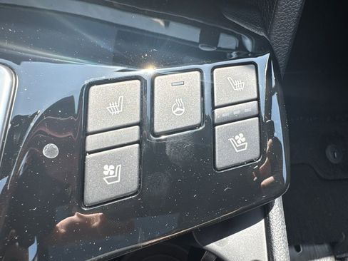 Certified 2025 Kia Sportage X-Pro Prestige AWD/4WD image 31