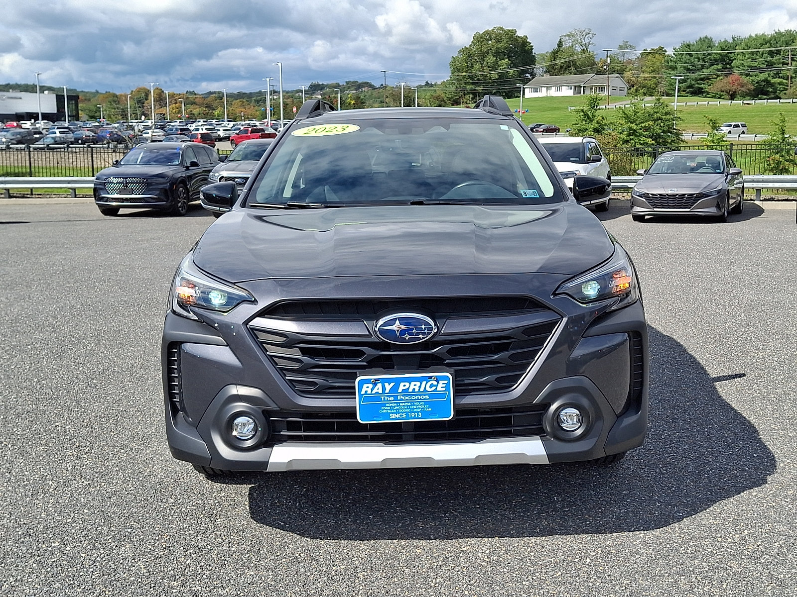 Used 2023 Subaru Outback Limited AWD/4WD image 2