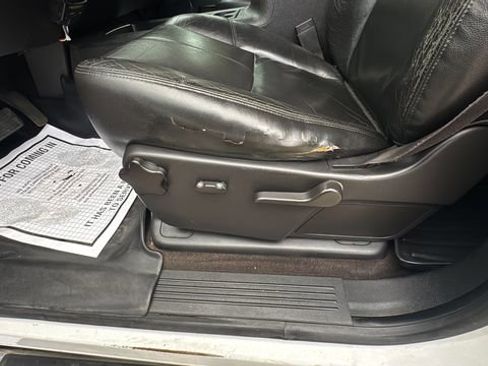 Used 2014 GMC Sierra 2500 SLE w/ SLE Preferred Package AWD/4WD image 18