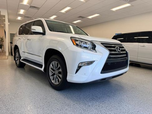 Used 2015 Lexus GX 460 Luxury AWD/4WD image 12