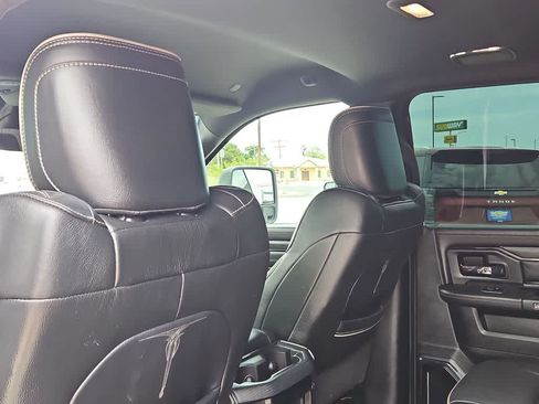 Used 2024 RAM 2500 Limited AWD/4WD image 16
