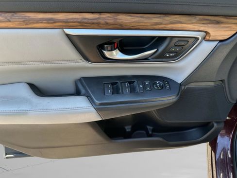 Used 2018 Honda CR-V Touring image 15