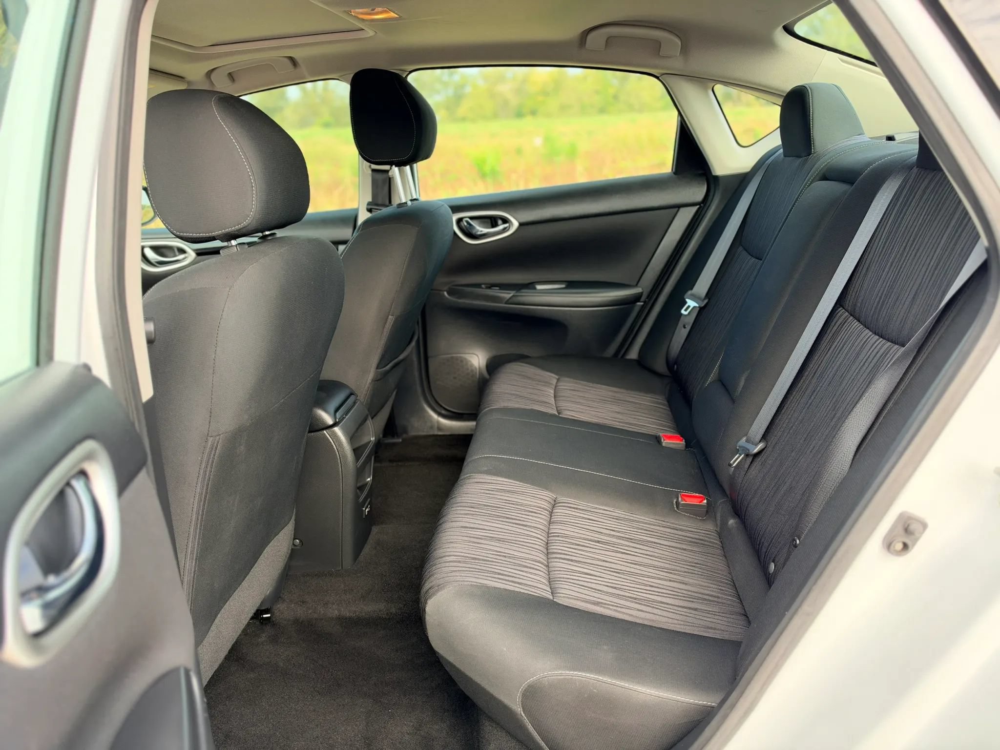 Used 2019 Nissan Sentra SV w/ Special Edition Package FWD image 23