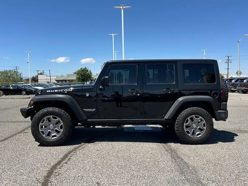Used 2017 Jeep Wrangler Unlimited Rubicon w/ Cold Weather Group AWD/4WD image 3
