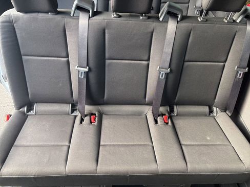 Used 2024 Mercedes-Benz Sprinter 2500 image 23