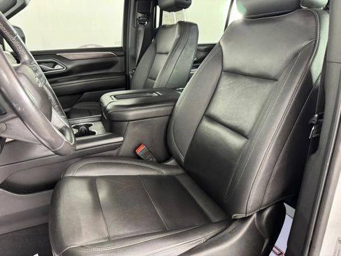 Used 2022 Chevrolet Suburban Z71 w/ Luxury Package AWD/4WD image 32